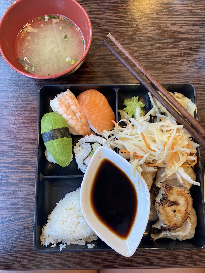 Lucky Sushi