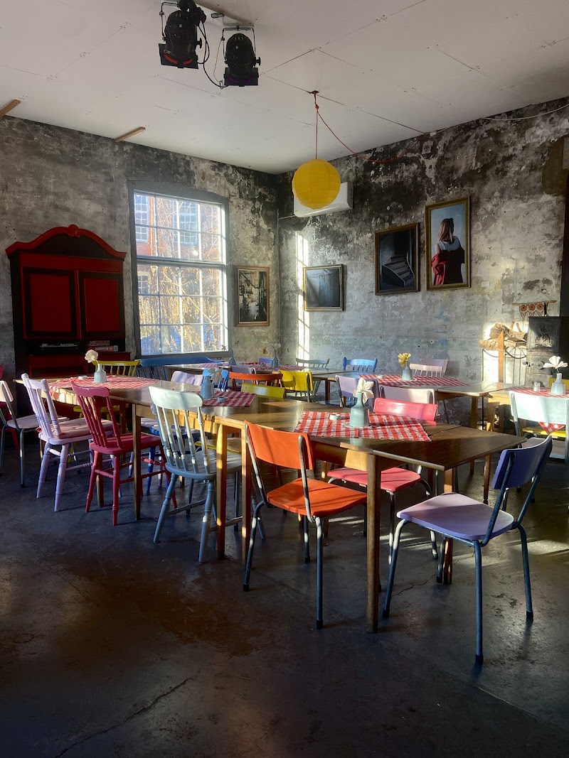 Not Quite Café och Bistro