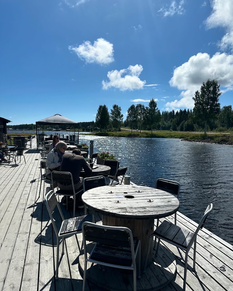 Bea's Rökeri & Hamncafé