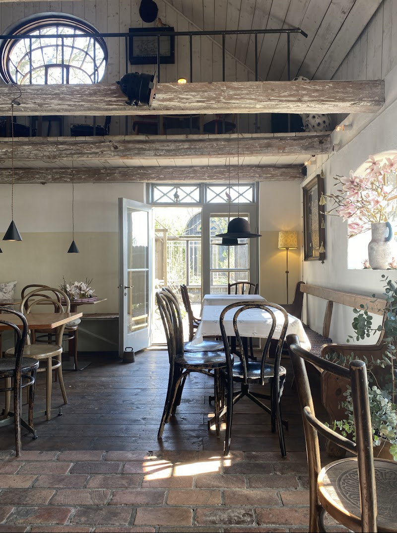 Lillaro Café