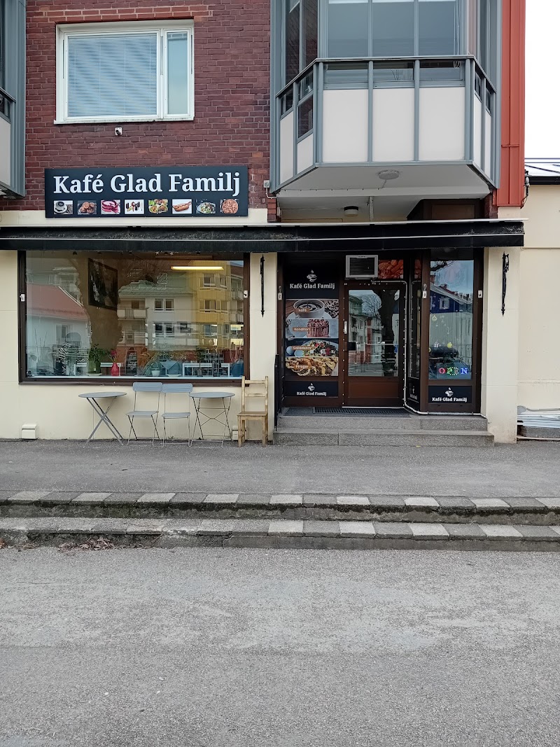 Kafé Glad Familj