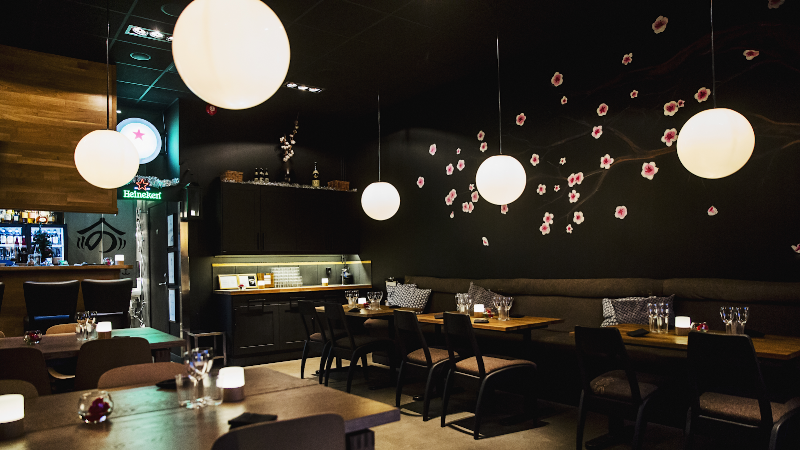 NOBLE HOUSE SUSHI & IZAKAYA