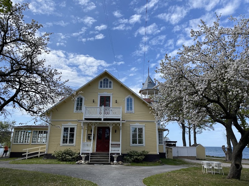 Pensionat Warfsholm AB
